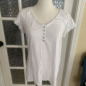 H&M LOGG Tee Henley Shirt Crochet Lace Trim Sz L